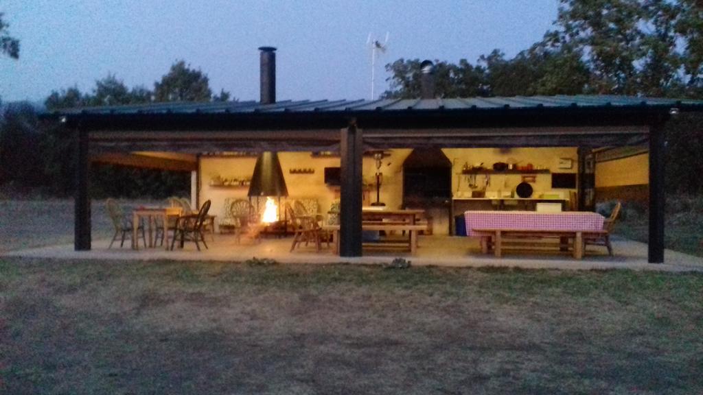 El Paso De Las Cigueenas Candeleda Εξωτερικό φωτογραφία